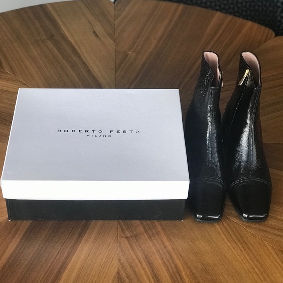 ROBERTO FESTA BLACK PATENT ANKLE BOOTS - Picture 11 of 11